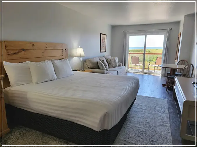 chautauqua-resort-and-conference-center-long-beach-wa-hotel-room-balcony-2